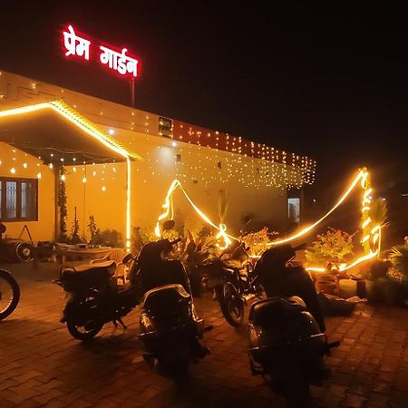 Prem Garden & Resort Mathura Exteriör bild